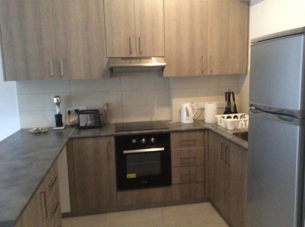 Niro Apartments