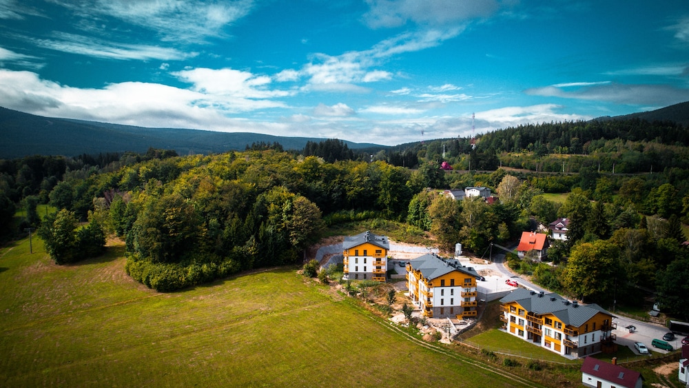 Apartamenty Sun & Snow Waryńskiego view 3