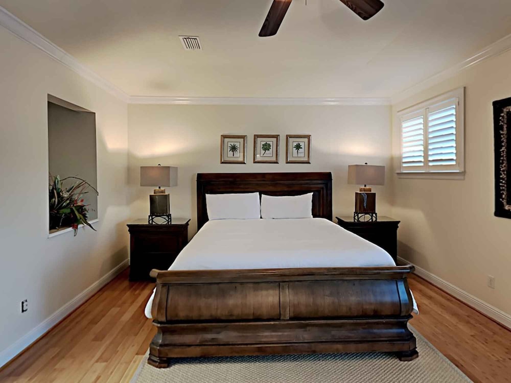 Margarita by Southern Vacation Rentals view 3