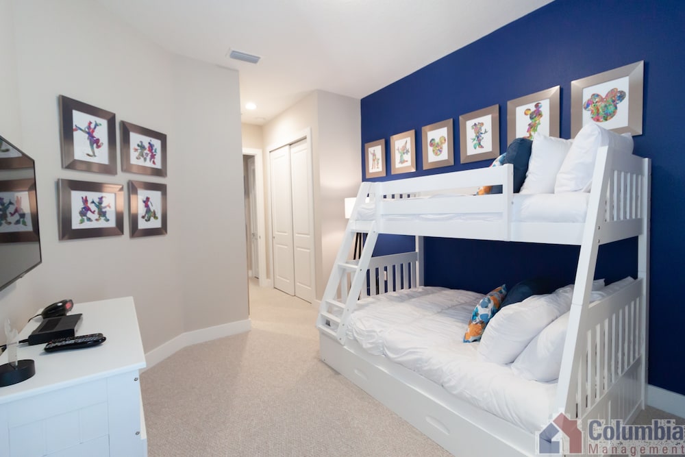 Summerville Vacation Homes by Columbia Management