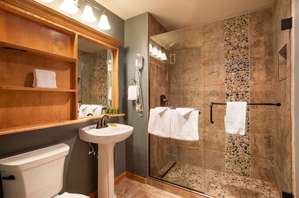 Two Bedroom Condos at Zephyr Mountain Lodge - Winter Park CO