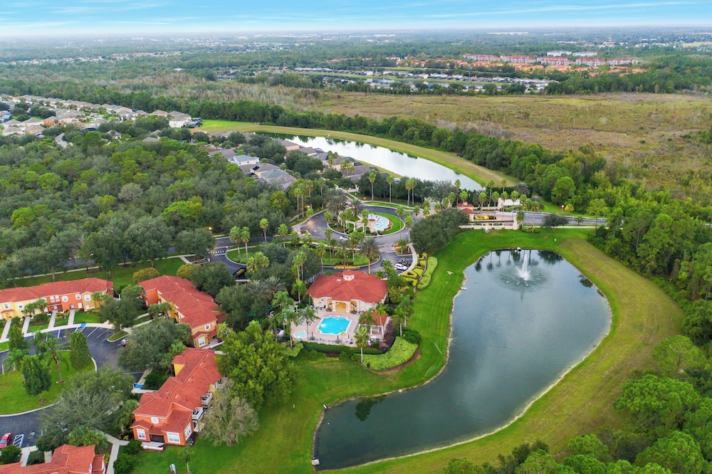 Dazzling 7BR Villa with Pool & Game Room