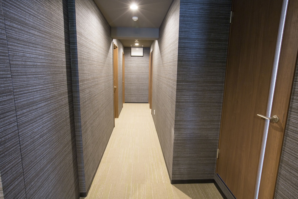 e-hostel Shinsaibashi