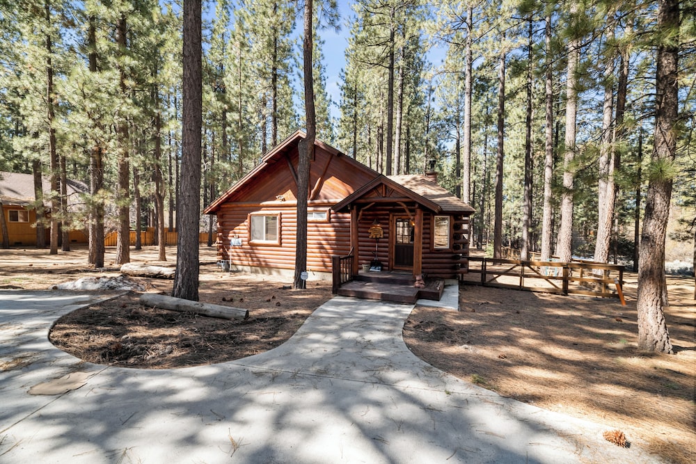 Catalina Creekside Cabin