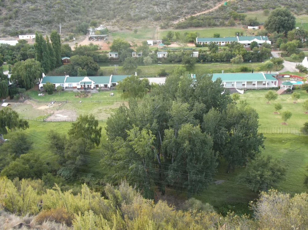 Old Mill Lodge, Working Ostrich Farm & Restaurant, Oudtshoorn