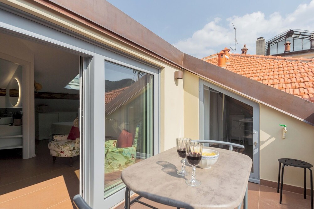 Rooftop Nest in Como City Center by Rent all Como