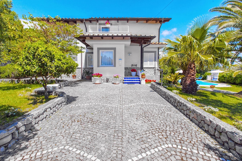 Villa Massa