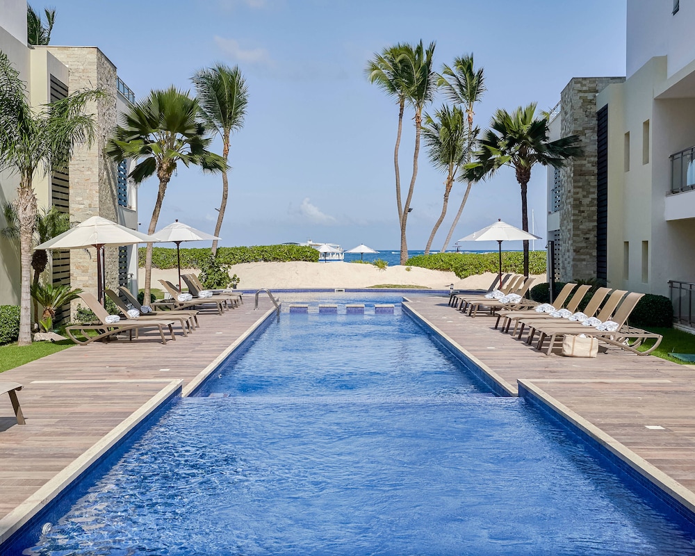Costa Atlantica Beach Condos