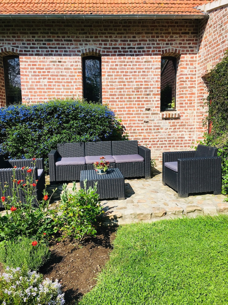 Paardenhof Guesthouse