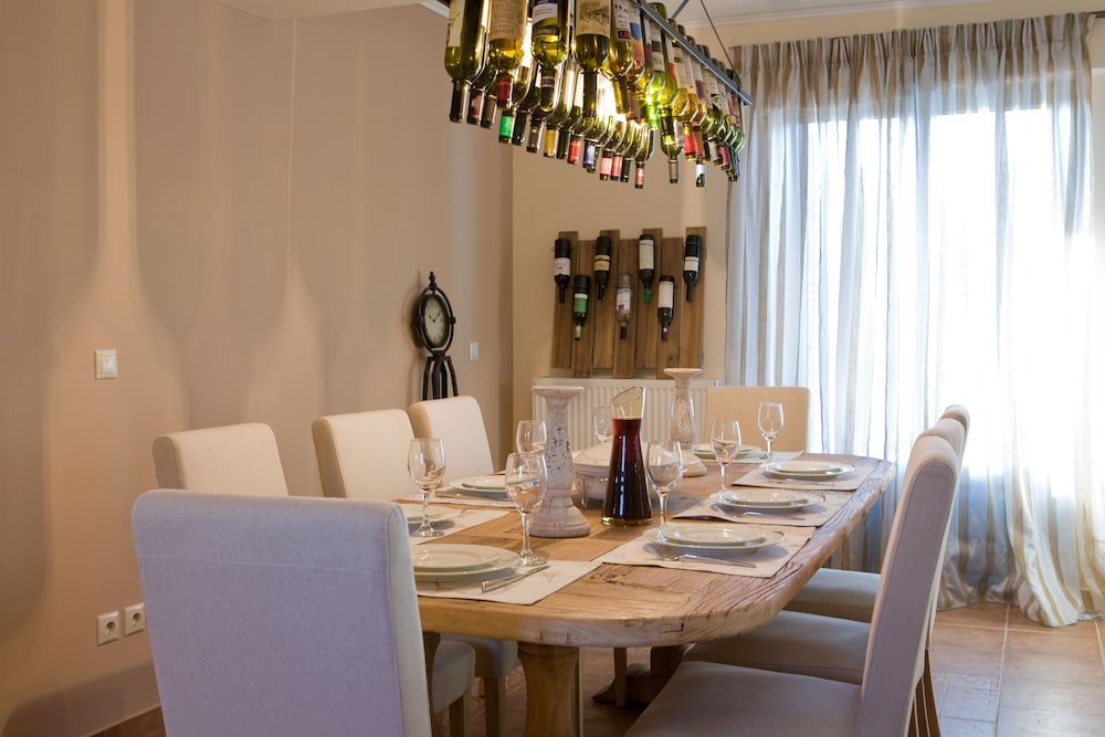 Villas Armeno