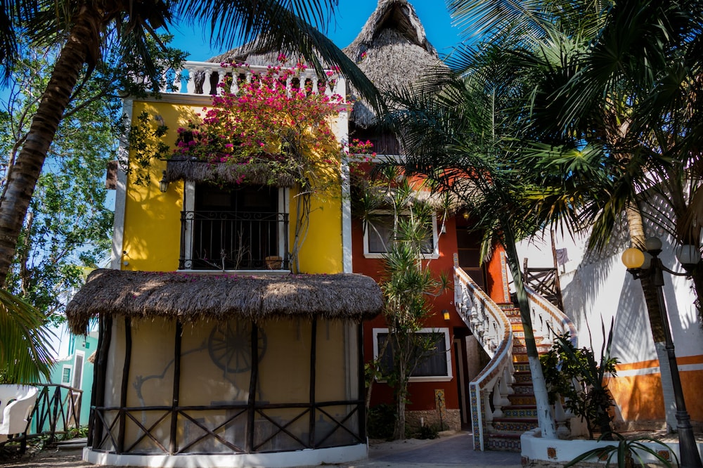 Beachfront Groundfloor Hacienda del Cuyo