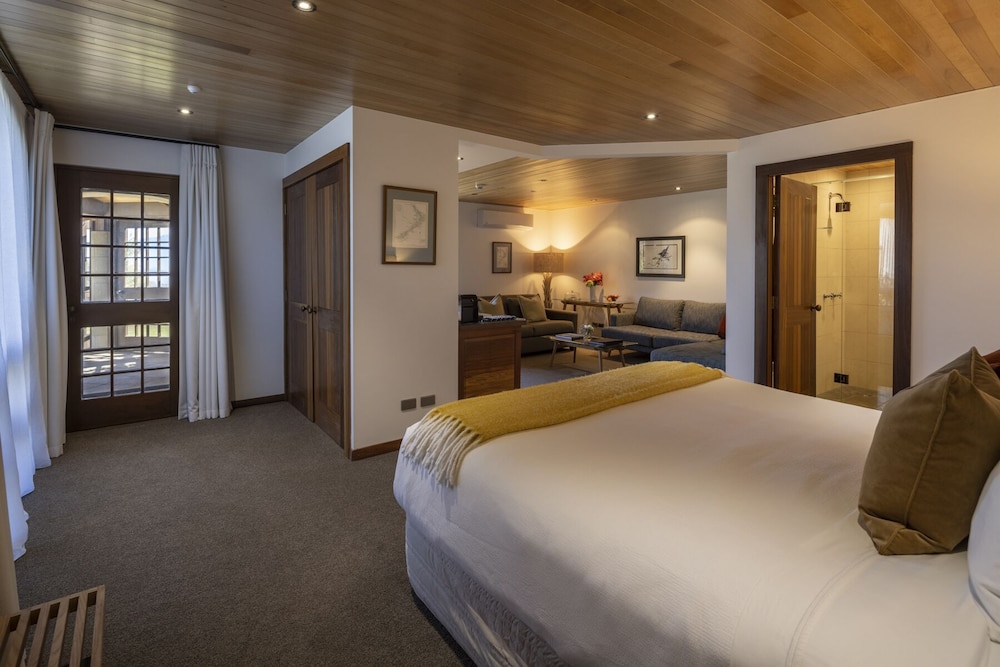 Cabot Lodge