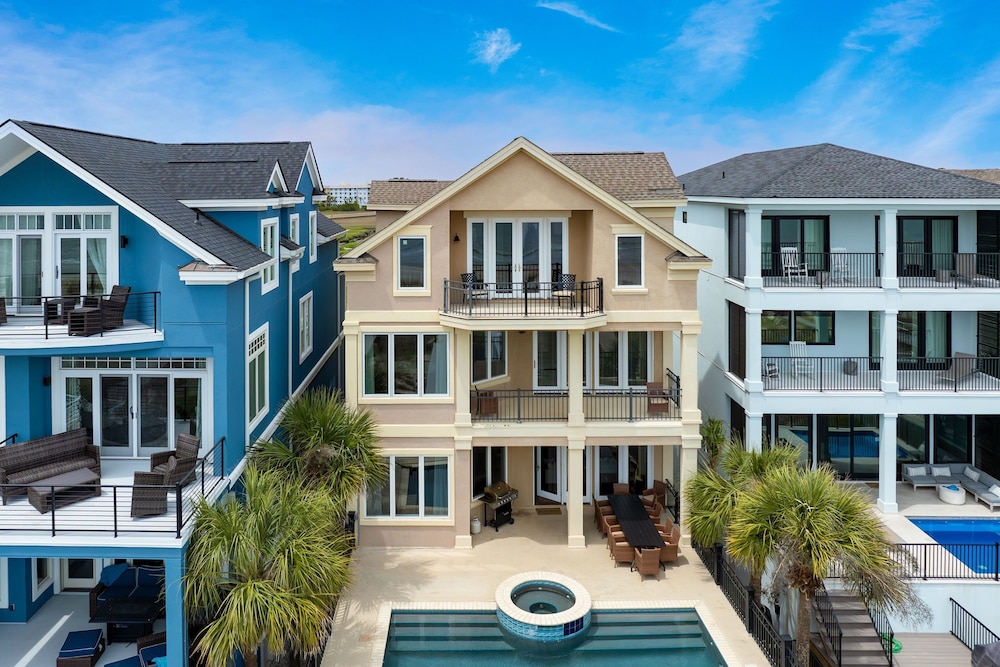 Lido by Avantstay Oceanfront Home w Pool Hot Tub Game Room Gorgeous Views