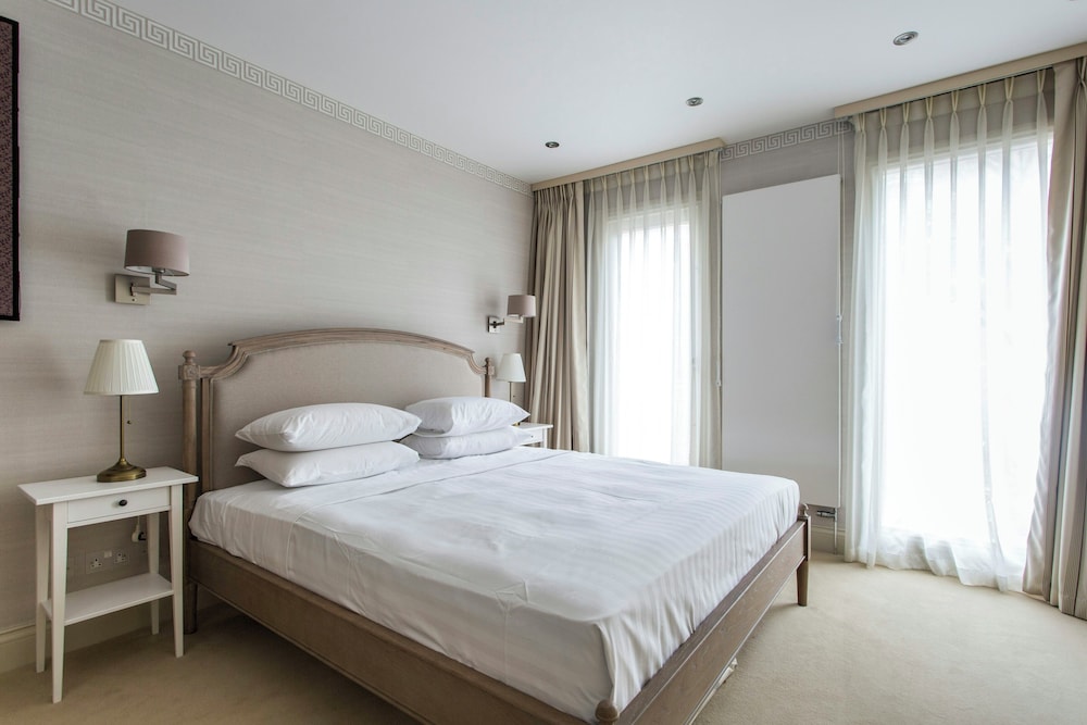 Cadogan Place IV by Onefinestay