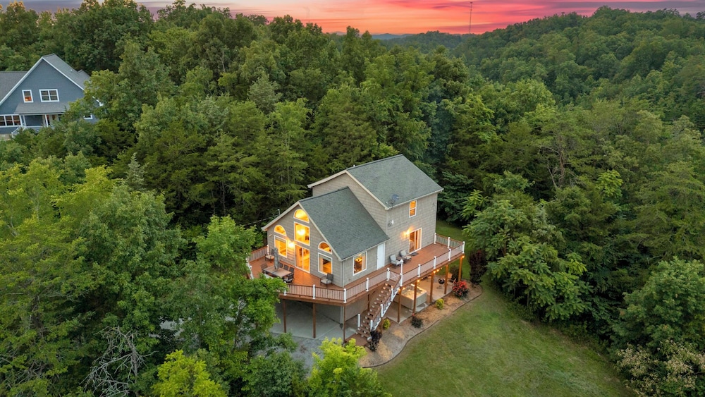 Cozy 3BR Lake Access w Sauna