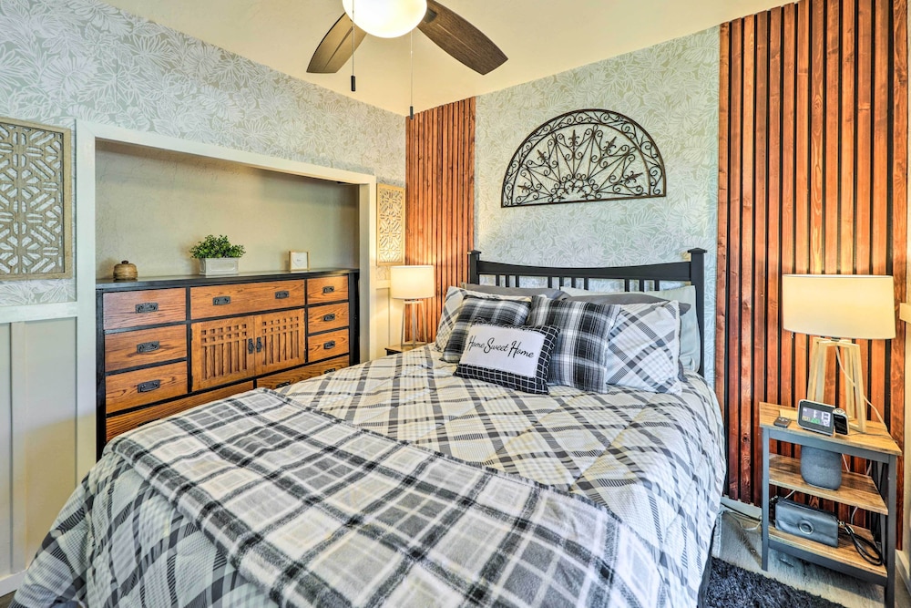 Payson Vacations - Pet-friendly Arizona Home: Hot Tub  Fire Pit - Property Image 5