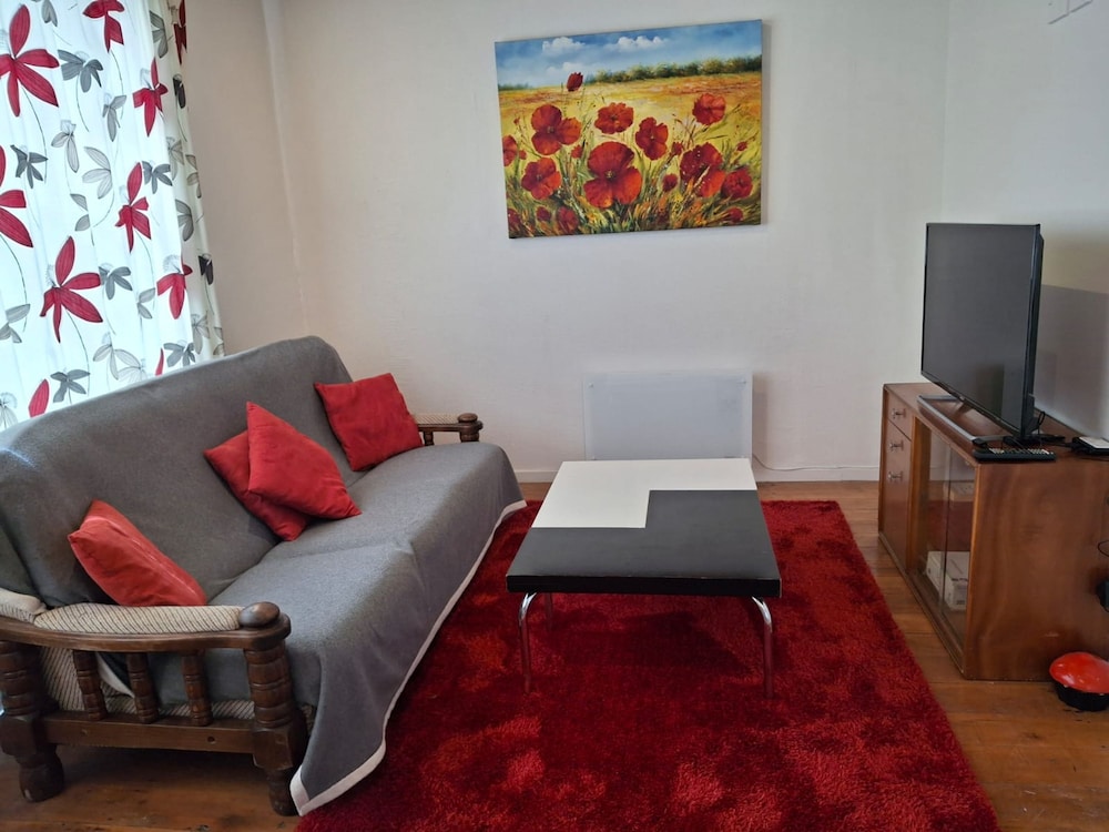 Motel Style Unit in the Heart of Collingwood