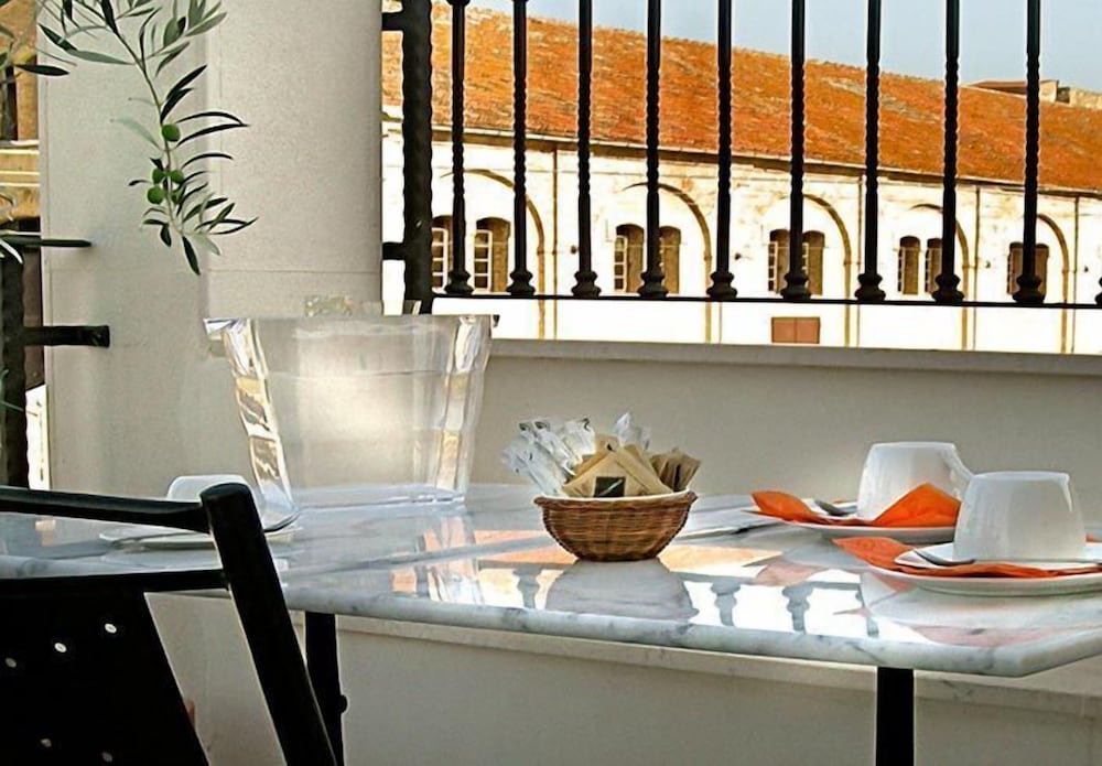 The Olive Inn