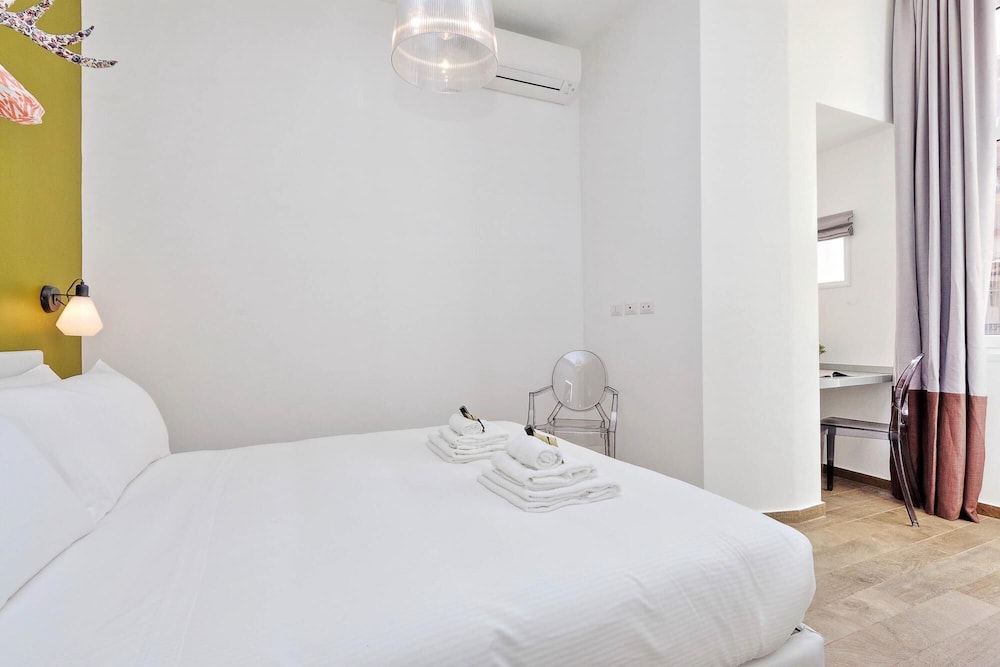 Rm-h501-pale6e2 Monti Apartments - M9