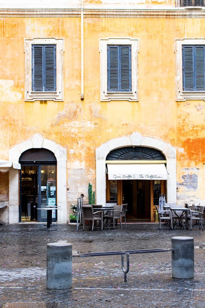 Casa Pietra