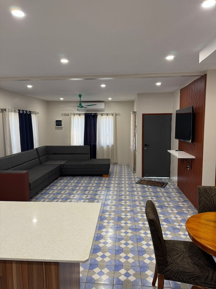 Airport Ace Villas