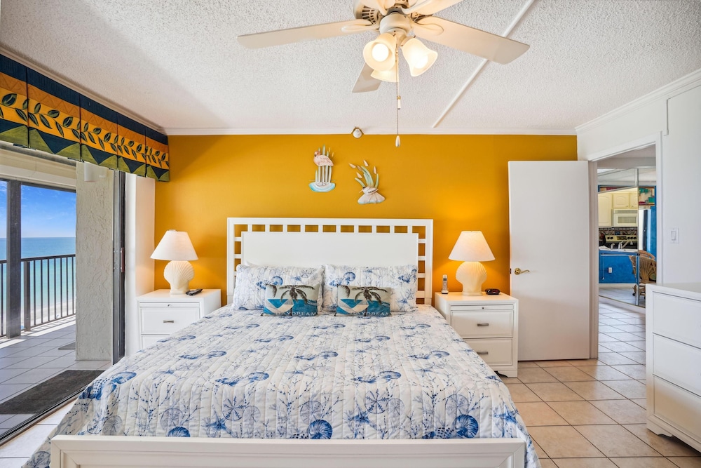 Ocean Sands 1-708