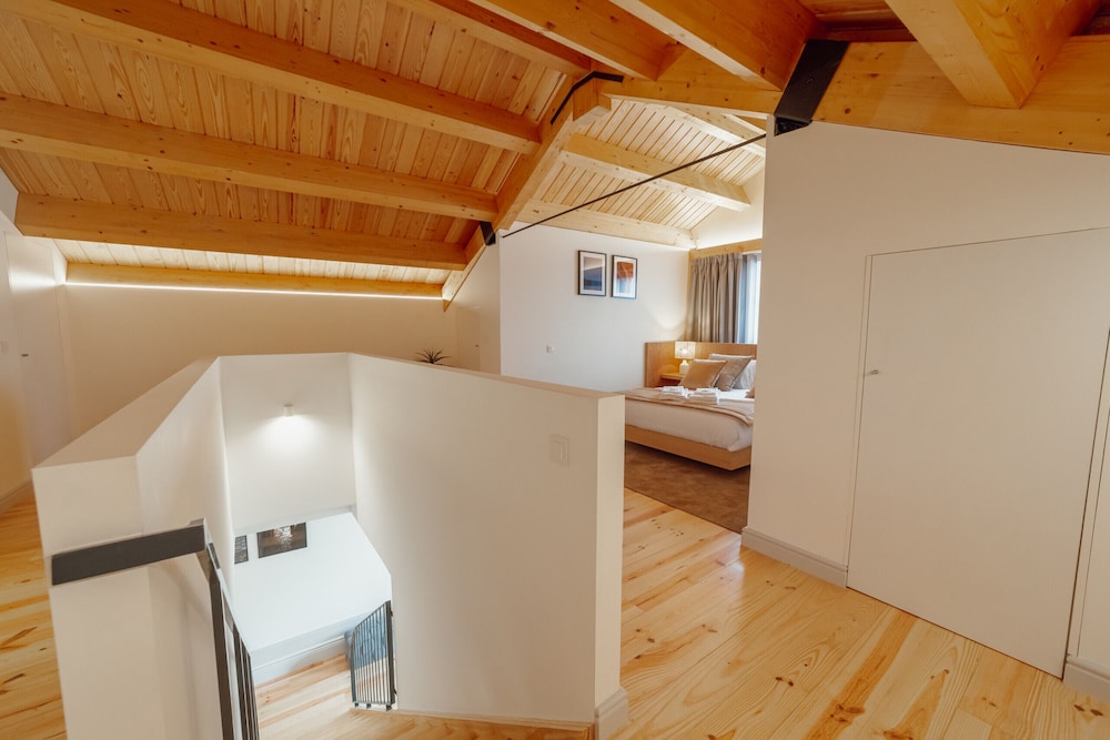 Heart OF Porto Apartment E Duplex by Vacationy