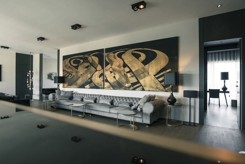 Monbijou Penthouse by Suite.030