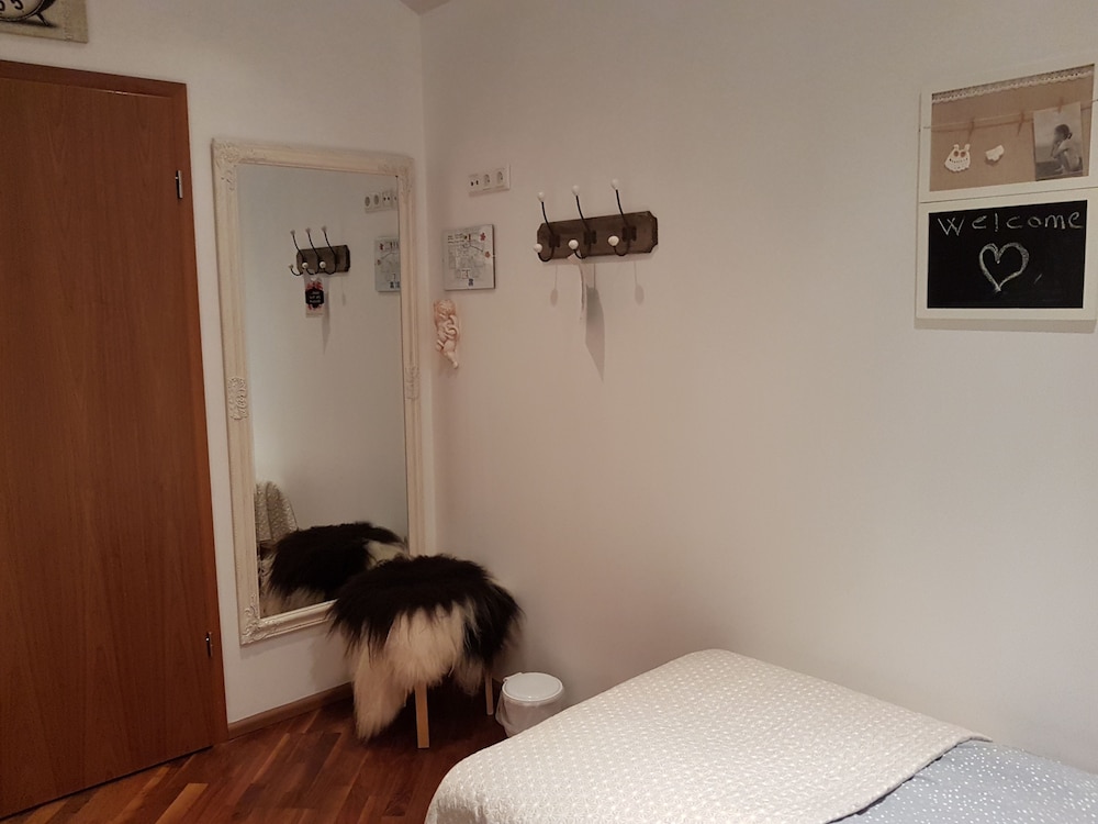Skálatjörn Guesthouse