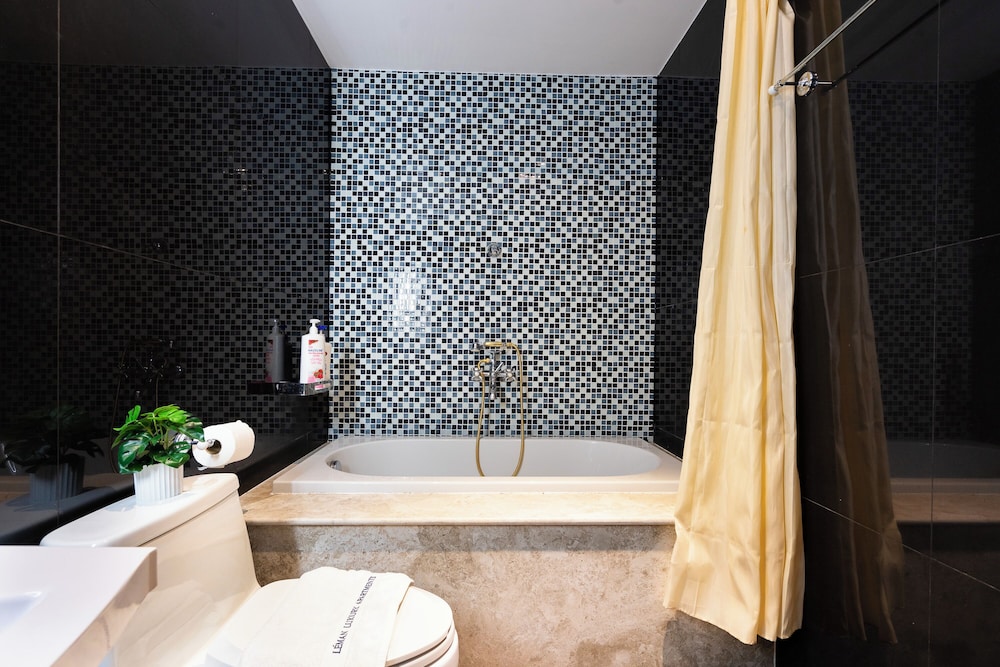 Luxury Condotel Luminous Leman