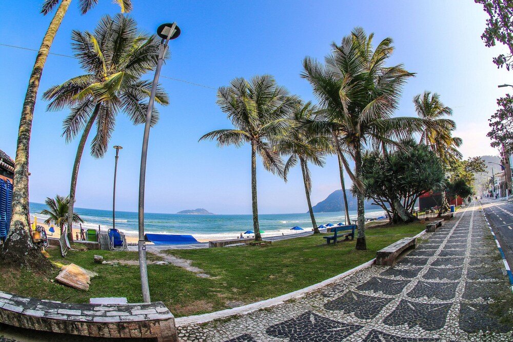CONDOMINIO PRAIAS DO GUARUJÁ