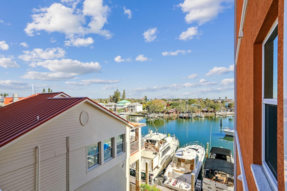 Madeira Bay Resort I 1408
