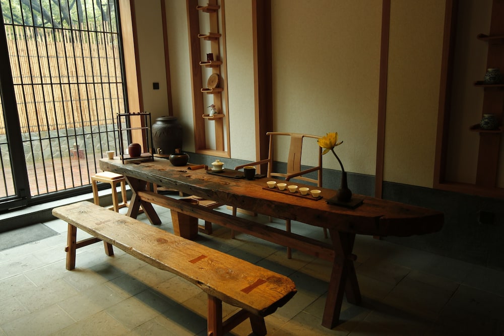 Putuoshan Ruyige Junlan Guest House