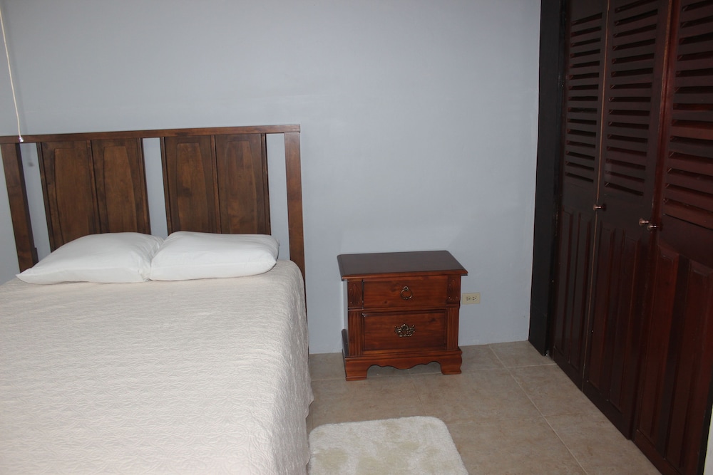 Ladyville 2Bed 2Bath, photo 9