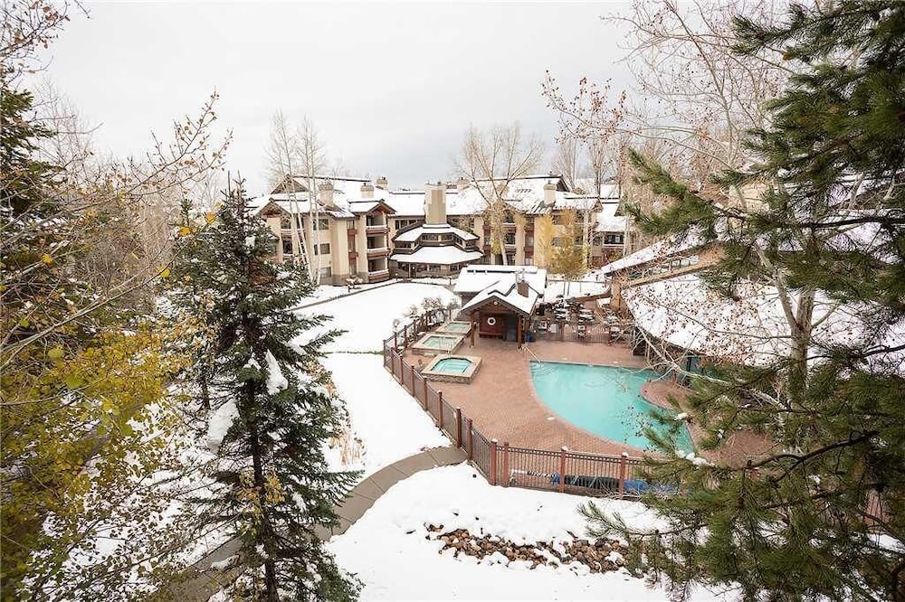 Tl2312 Lovely top Floor Home With Beautiful Views - Winter Specials!
