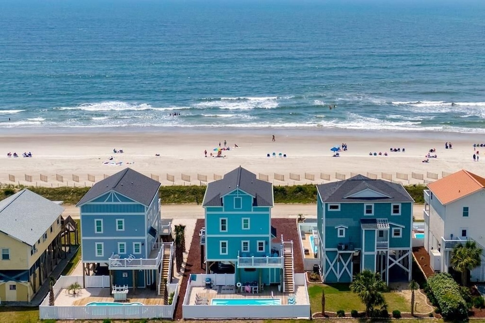 Oceanview Reserve 5 Bedroom Home by RedAwning
