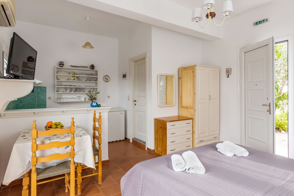 Villa Thea Studios & Maisonettes