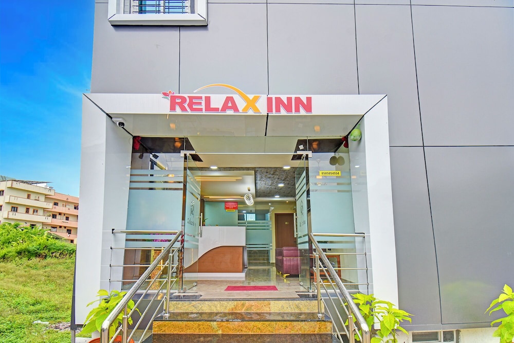 Fabhotel Relax Inn