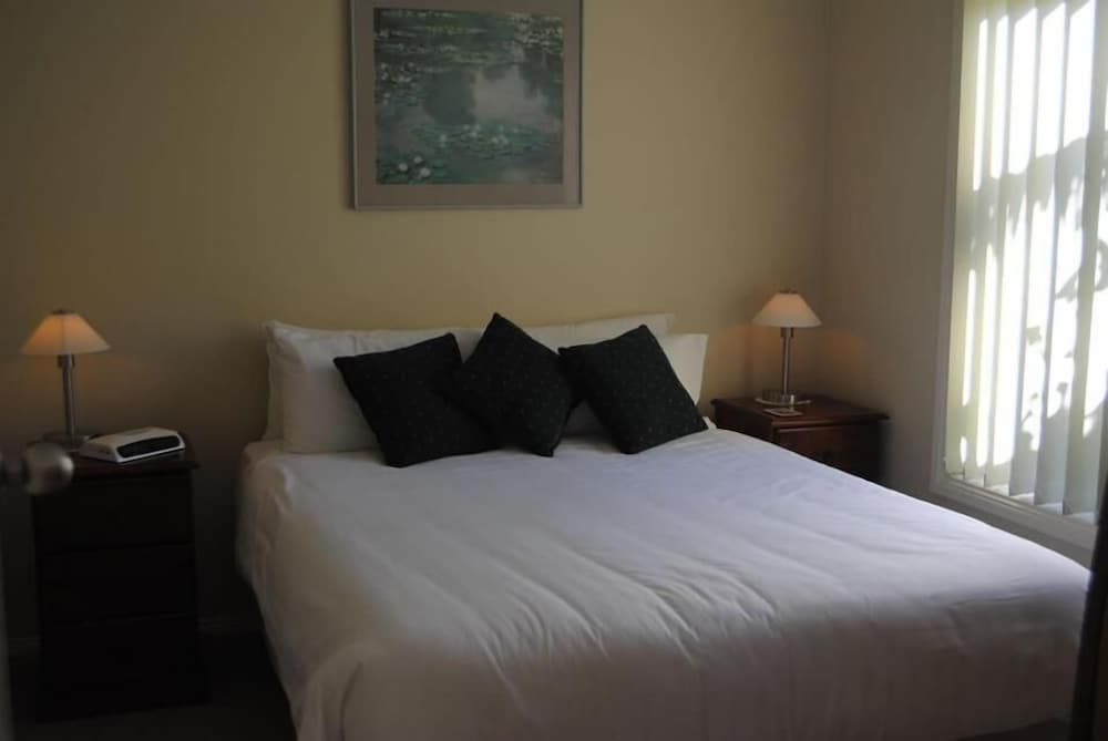 Clarendon Chalets
