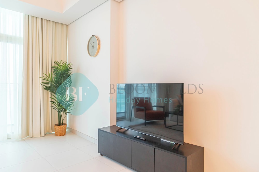 Bloomfields Modern 1BR in Thalassa