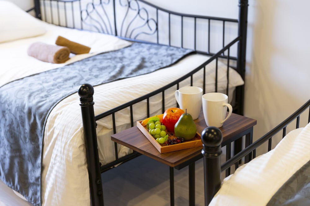 Laffitte Hirai Condominium Hotel