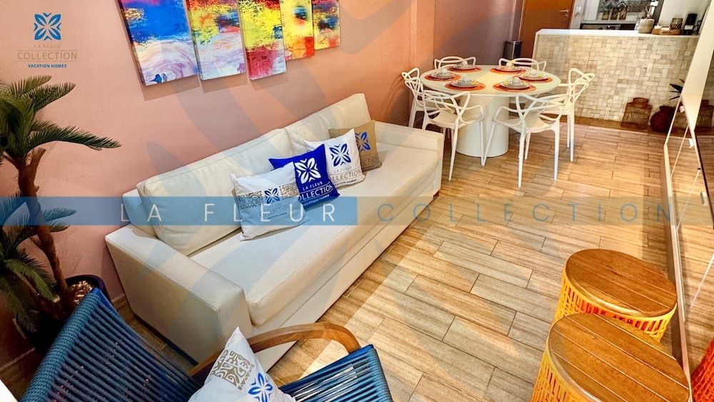 La Fleur Collection Vacation Homes