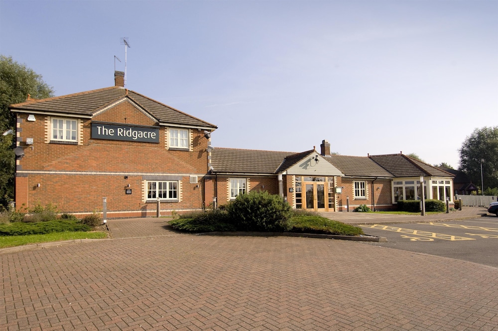 Premier Inn West Bromwich 4