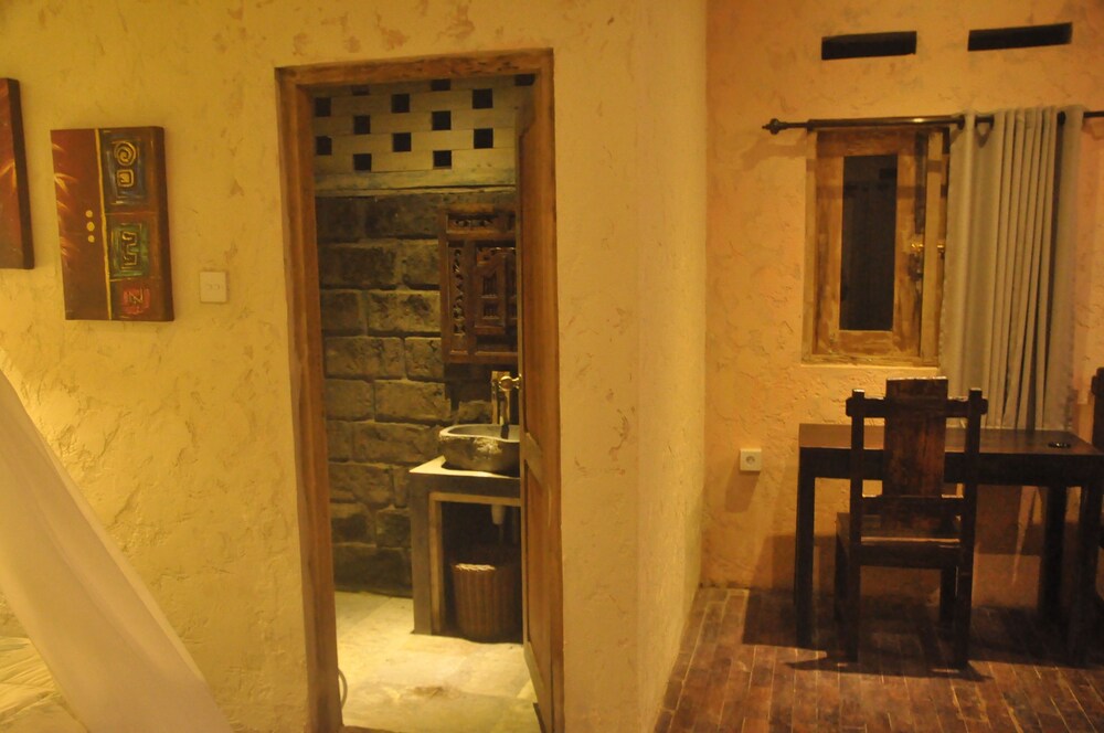 Tepi Sawah Lodge
