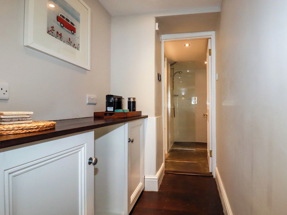Carew House Cottage