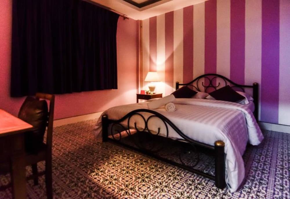 Maikhao Boutique Hostel