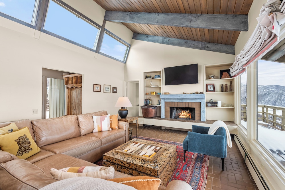 Oak Ridge Retreat by Snowmass Vacations
