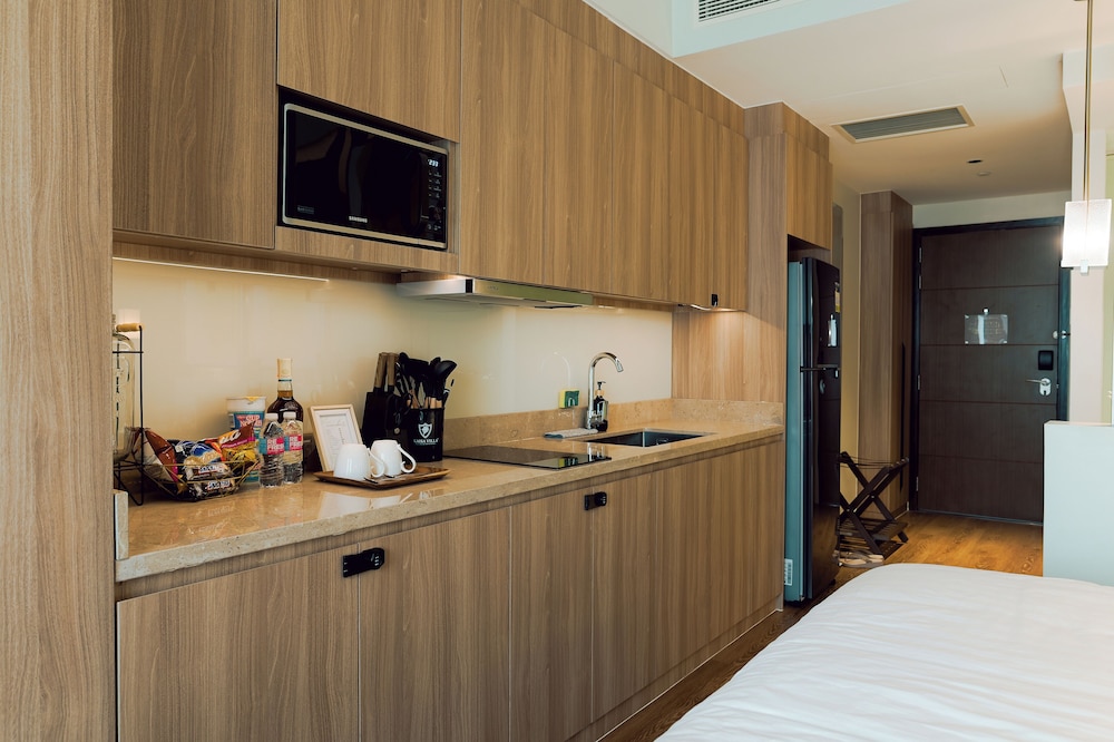 Hotel Residences at Acqua