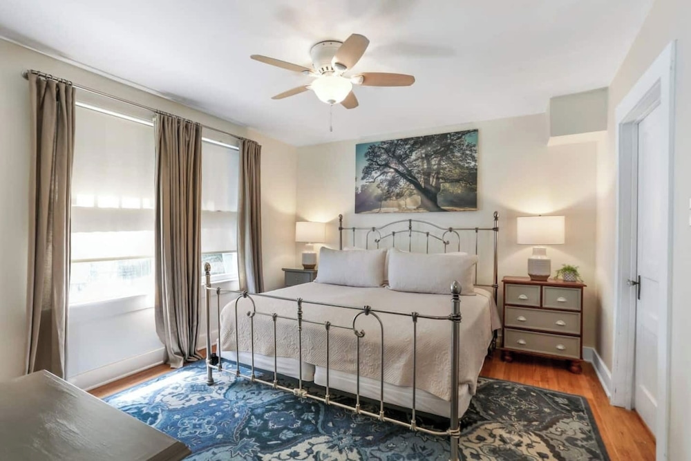 Blissful Blue Bungalow in Baton Rouge view 5