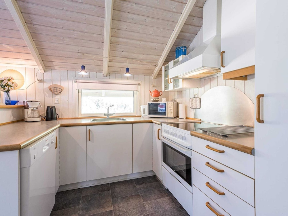 6 Person Holiday Home in Norre Nebel view 3